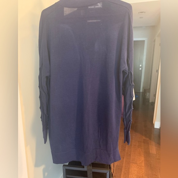 Renaur Holed Cardigan - Picture 5 of 5